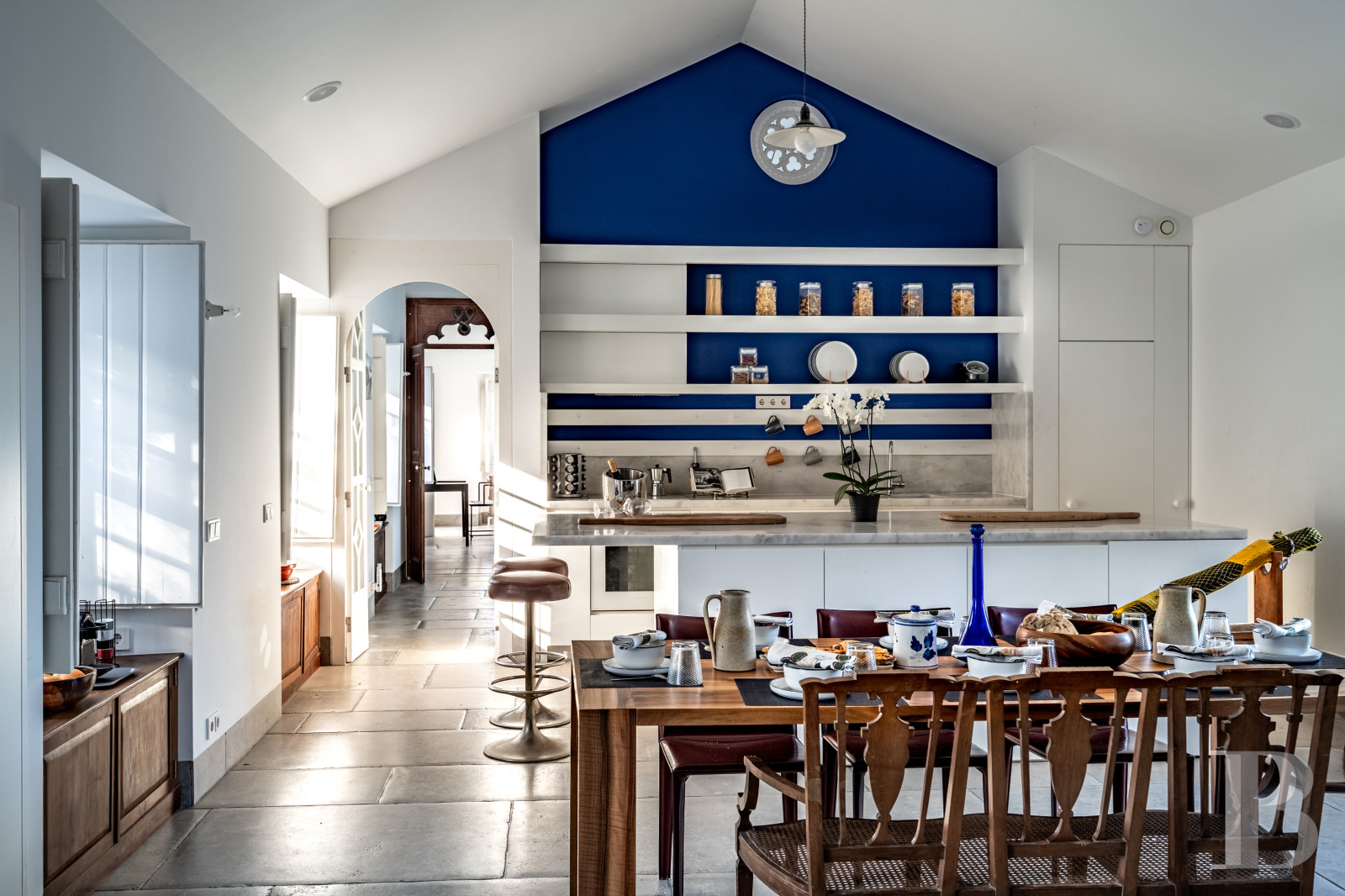 A proximité de Lisbonne, à l’entrée du parc naturel de Sintra-Cascais, une maison de village avec jardin, terrasses et patios - photo  n°13